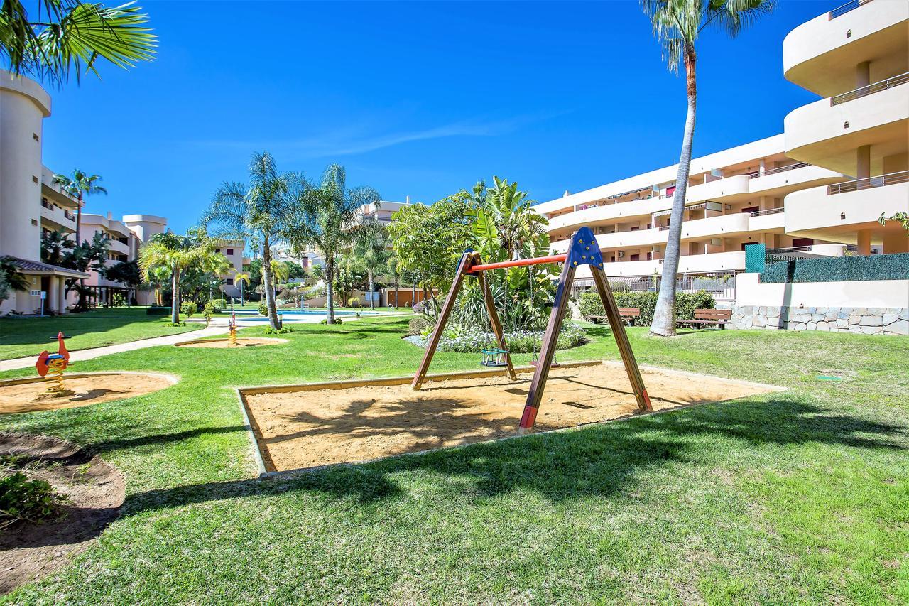 Appartamento Lets In The Sun Blue Cala La Cala De Mijas Esterno foto